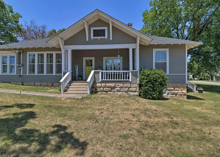Historic Mountain Home Haven W/ Large Yard!