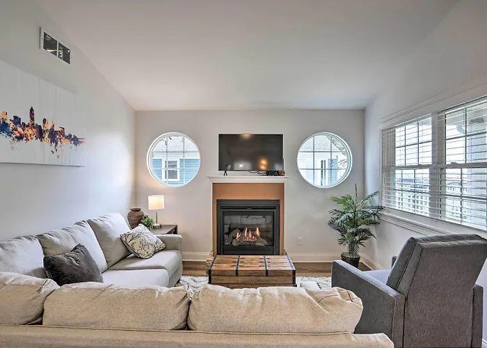 Port Clinton Home With Lake Views!