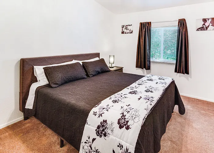 'Mtn Gate Guest House' ~ 6 Mi To Shasta Lake!