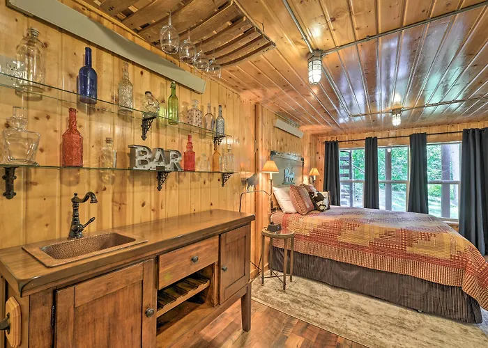 Alpine Adventures: Cozy Log Cabin W/ Deck & Views!
