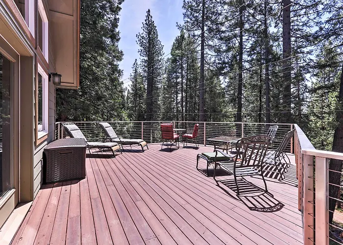 Rustic Retreat W/ Deck: Steps From Lake Almanor!