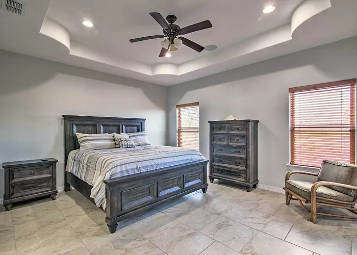 South Padre Paradise W/ Saltwater Pool Near Golf!