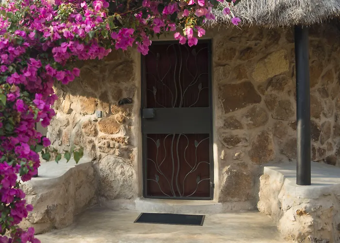 Nyati Hill Cottages