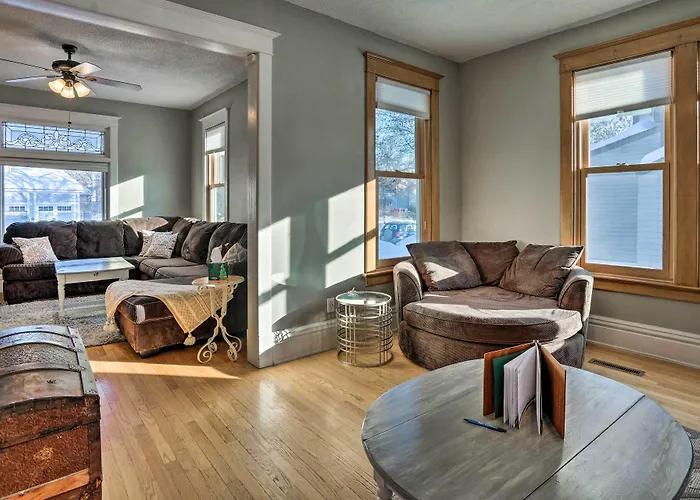 Saint Paul Home In Historic Cathedral Hill