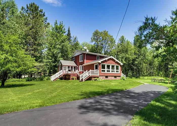 Duluth Lake House - Walk To Beach & Boat Ramp!