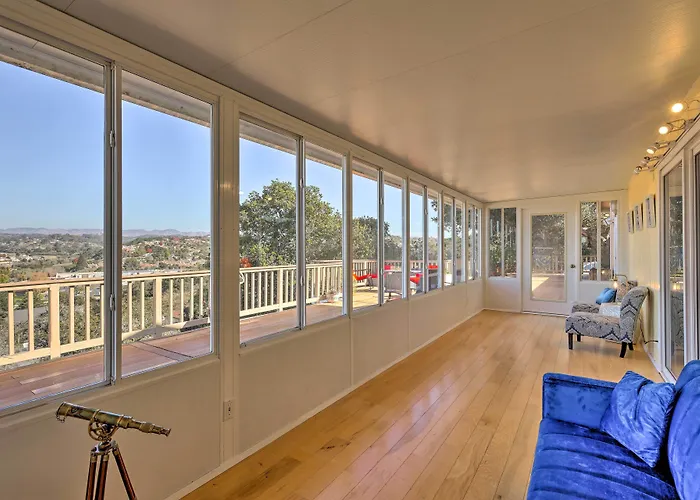 Retro House W/ Deck & Arroyo Grande View
