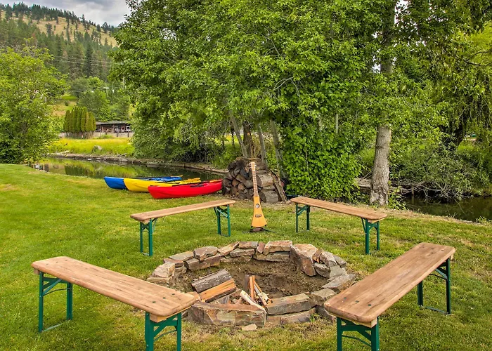 Waterfront Cabin W/ 2 Boat Docks & Mtn Views!