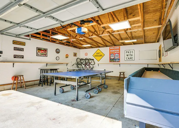 Houghton Lake Cottage Escape W/ Patio!