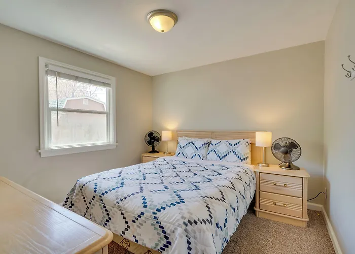 Pueblo House By Riverwalk, 2 Miles To Fairgrounds!