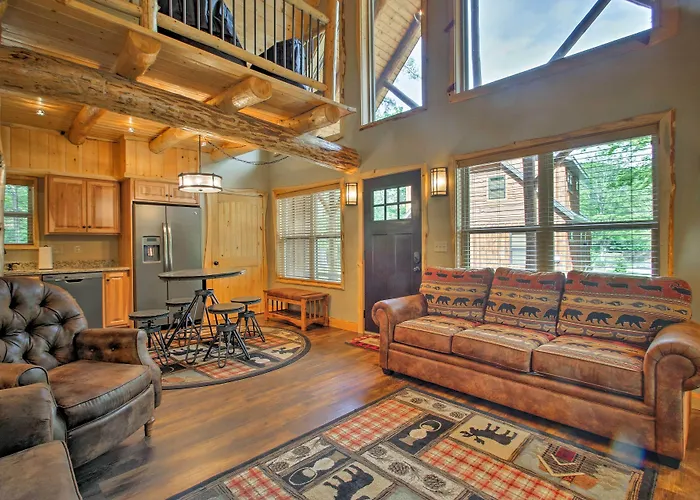 Timber Home: Walk To Slopes & N Conway Shops!