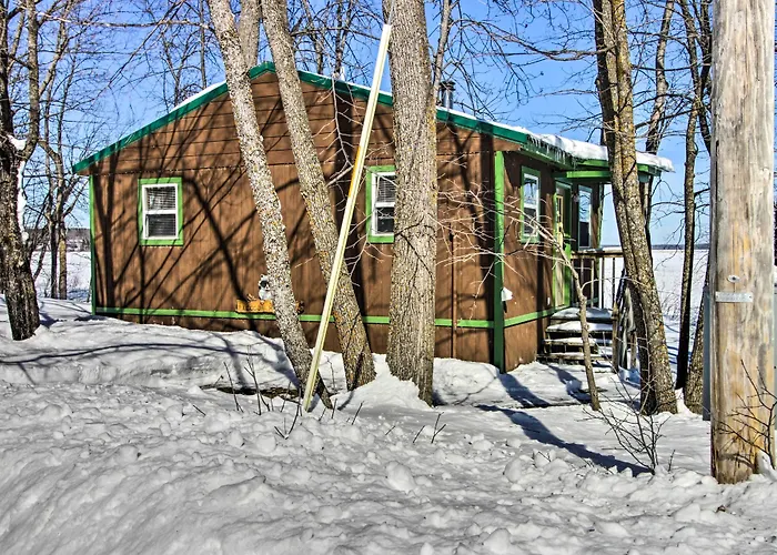 Secluded Remer Cabin W/ Lake Access!