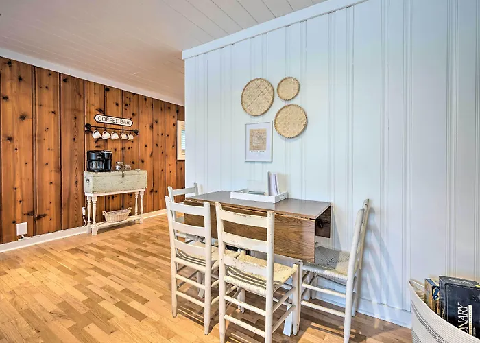 Lakefront Battle Creek Home W/ Fishing Dock!