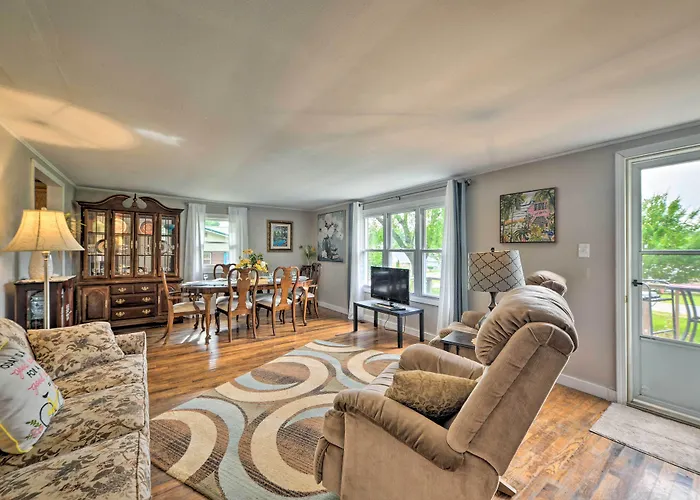 Cheerful Grand Rivers Cottage, 1/2 Mi To Lake