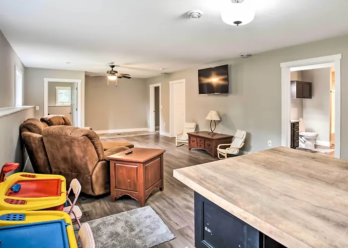 Cabin W/ Dock & Porch Across From Balsam Lake