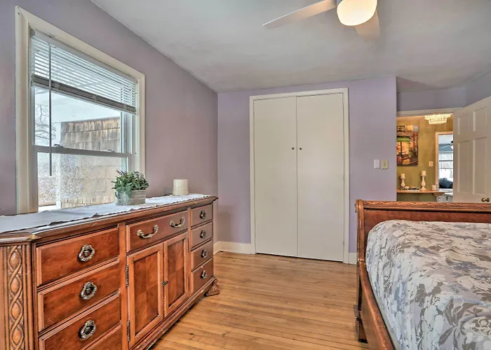 Rural Oswego Cottage On 50-Acre Orchard & Farm!