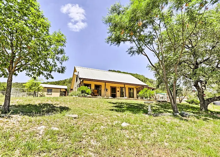 Two Cozy Medina Cottages, Game Room, Mountain View