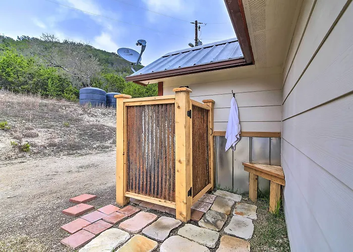 Two Cozy Medina Cottages, Game Room, Mountain View