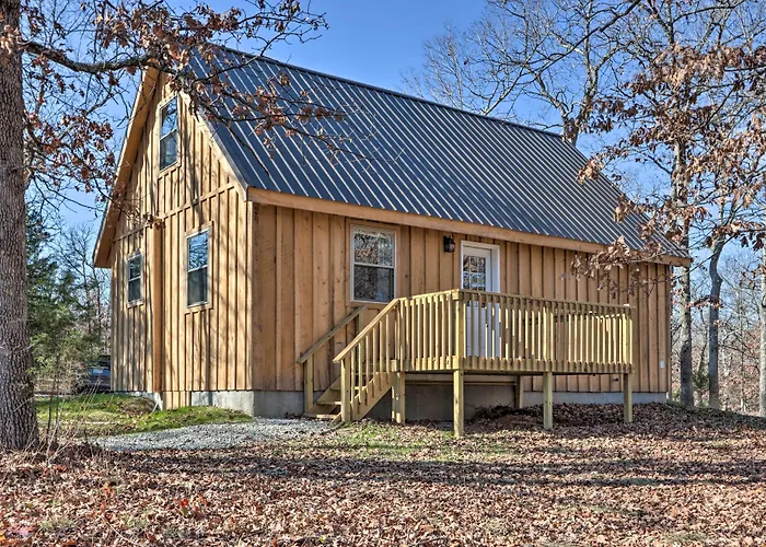 El Dorado Springs Cabin: Near Trails & Parks!