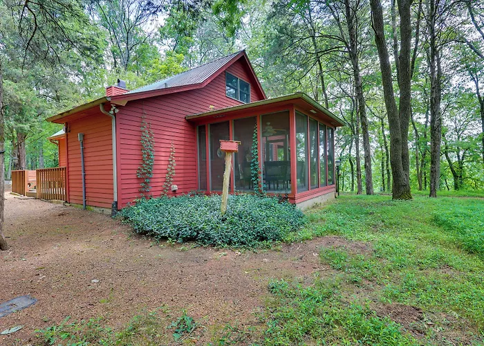 Serene Cabin W/ Riverfront Views & Access!