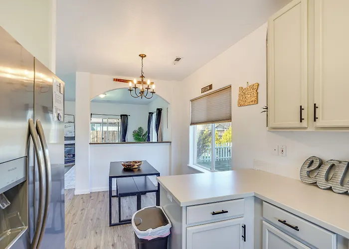 Charming Bend Home W/ Porch & Yard: Great Location
