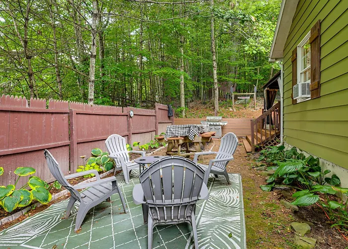 Rustic Adirondacks Home W/ Hot Tub & Lake Access!