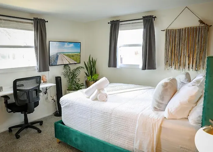 Mystic Haven - Hot Tub, Bbq Grill, Beaches, Pet Friendly