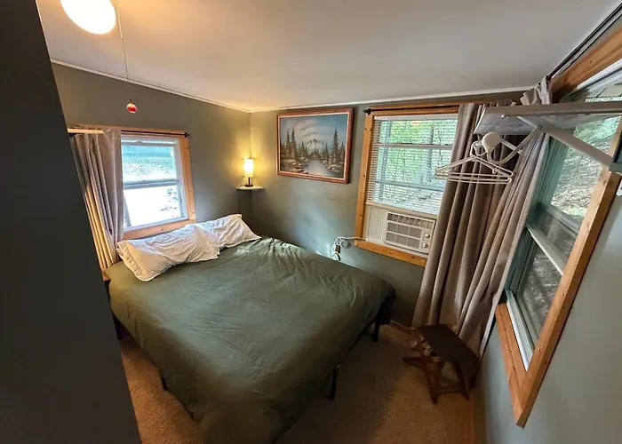 Blue Jay Cabin