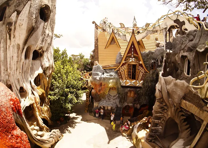 Crazy House Villa Da Lat