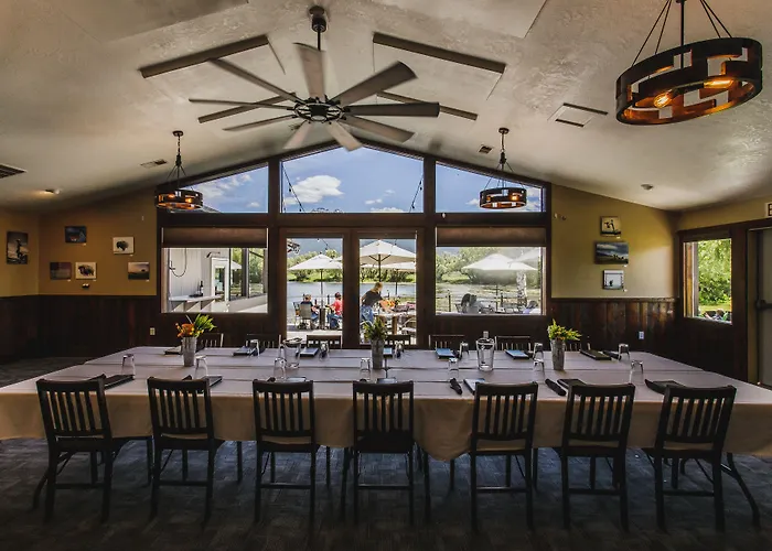 Ninepipes Lodge