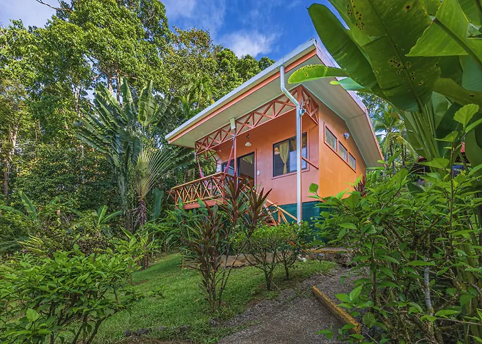 Las Caletas Lodge