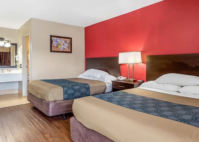Econo Lodge Shorewood