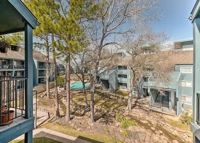 Idyllic Montgomery Condo W/ Pool & Lake View!