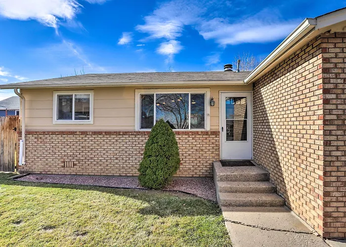 Duplex W/ Private Yard: 3 Mi To Downtown Loveland!
