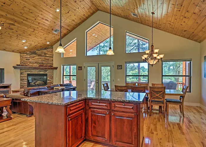 Serene Lakeside Cabin W/ Decks + Edler Lake Views!