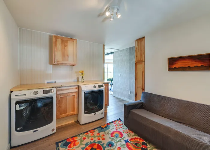 Family-Friendly Lander Home Rental: Yard, Patio!