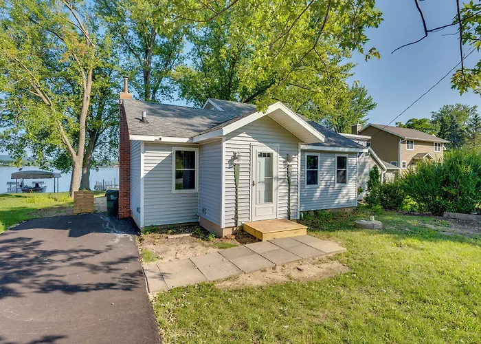 Waterfront Lodi Vacation Rental On Lake Wisconsin!