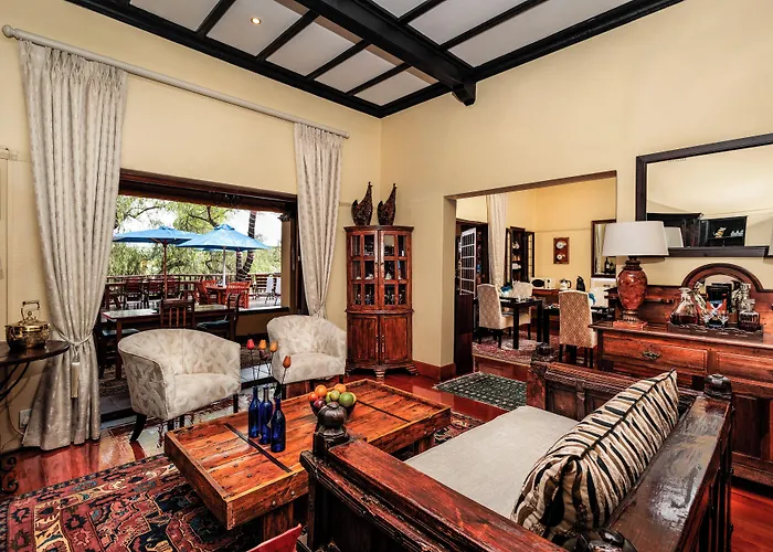 Riverside Guest Lodge