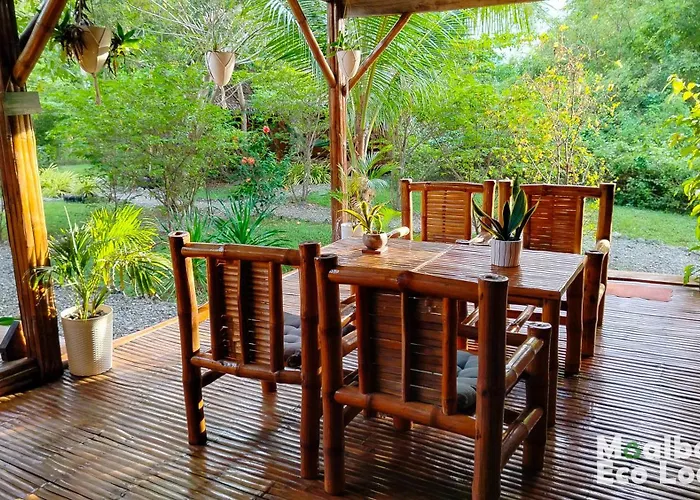 Moalboal Eco Lodge
