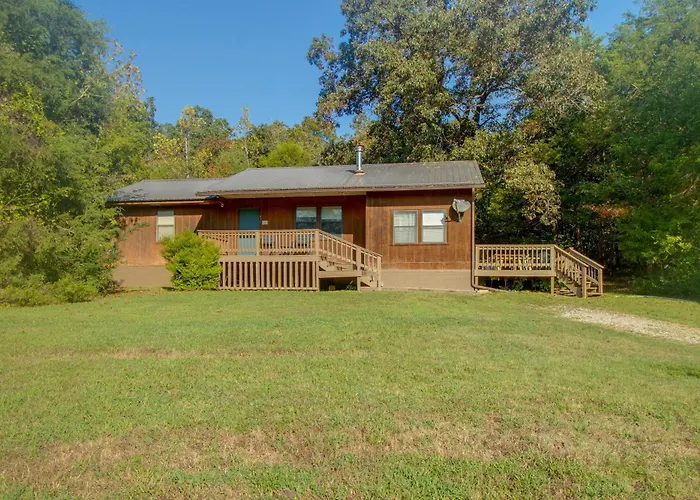 Walk To White River: Home W/ Deck In Flippin!