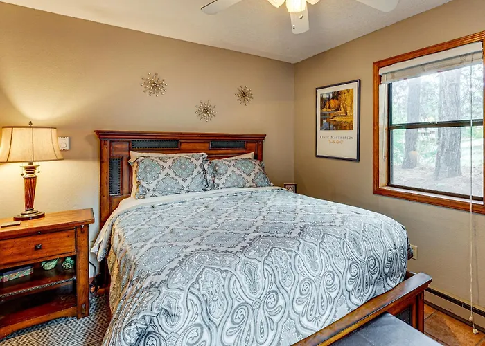 Cozy Angel Fire Condo < Half Mi To Resort!