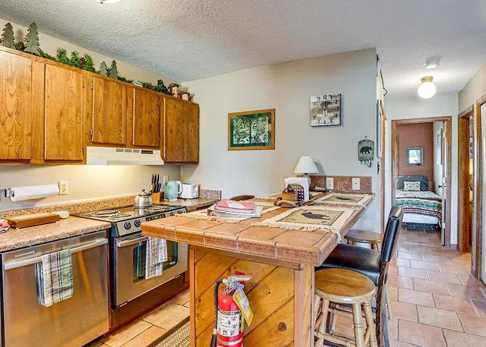 Cozy Angel Fire Condo < Half Mi To Resort!