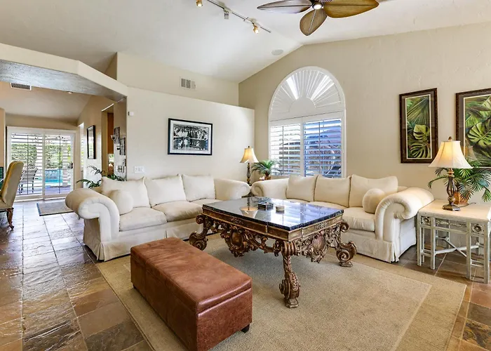 Indian Wells Oasis W/ Pool: Walk To Tennis Garden!