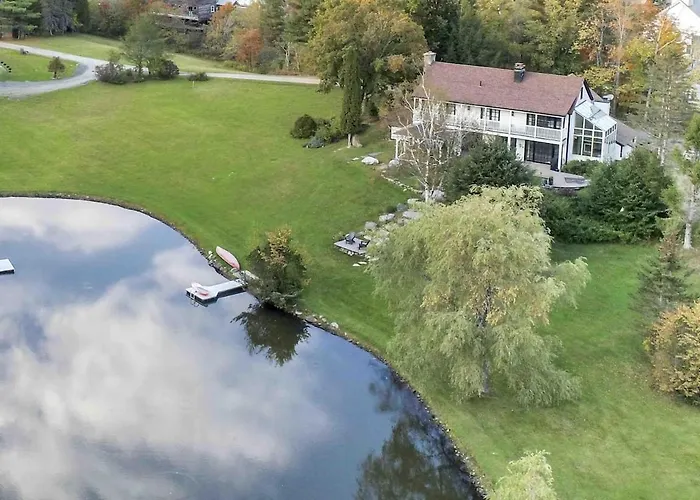The Manor-Stunning Modern Farmhouse With Hot Tub