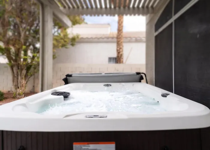 Family Fun House With Hot Tub, Grill And Games