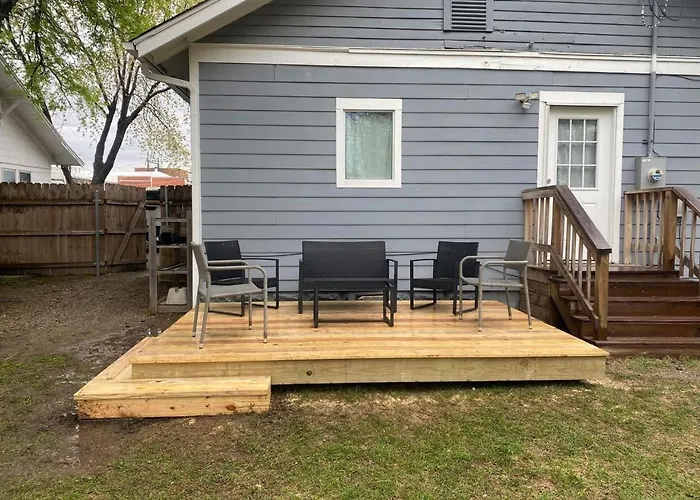 Pet-Friendly Boho Bungalow | Near Expo & Tu