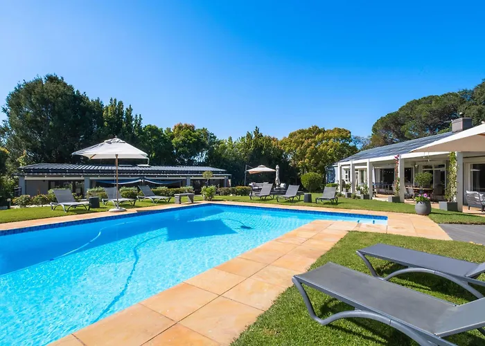 Constantia Winelands Lodge
