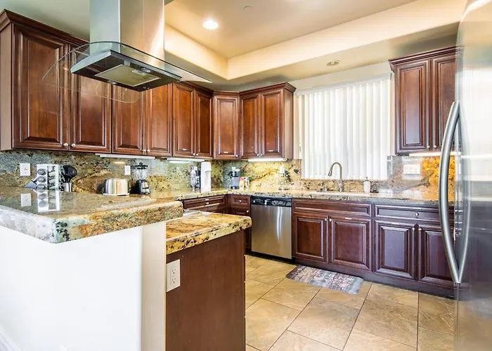 Sandy Feet Retreat 4 Bed Home Close To Beach