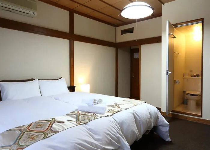 Snowlines Lodge Hakuba