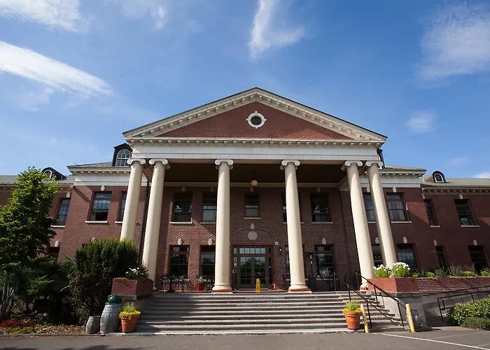 Mcmenamins Grand Lodge