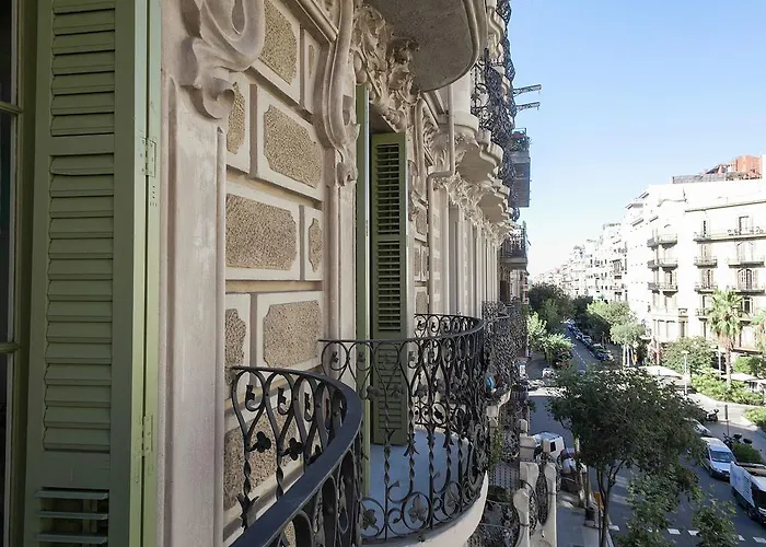 Apartment In Barcelona Near Passeig De Gracia